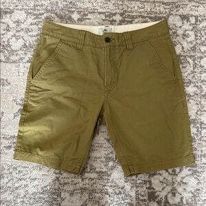 Timberland Men's Olive Green Flat Front Shorts